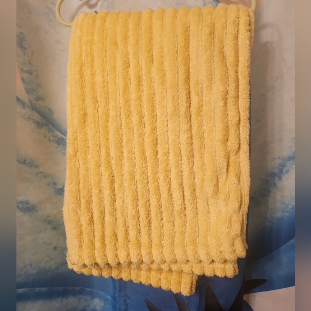 Yellow Ribbed Blanket